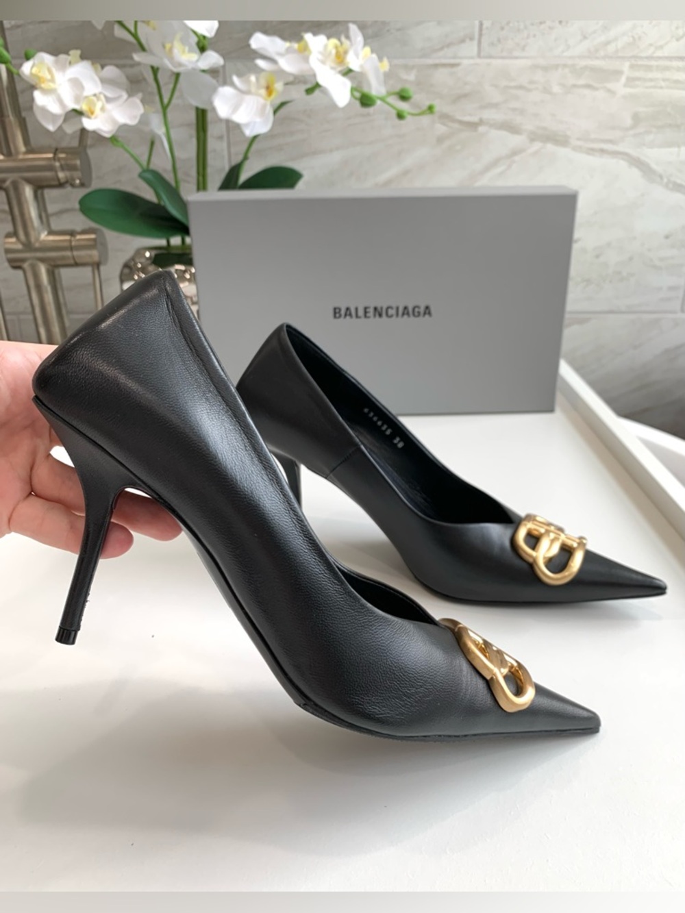Authentic $1050 BALENCIAGA Black Square Knife BB leather pumps, Size 38. - Picture 8 of 15